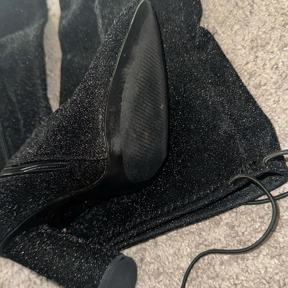 Black sparkly thigh high boot - Picture 3 of 3